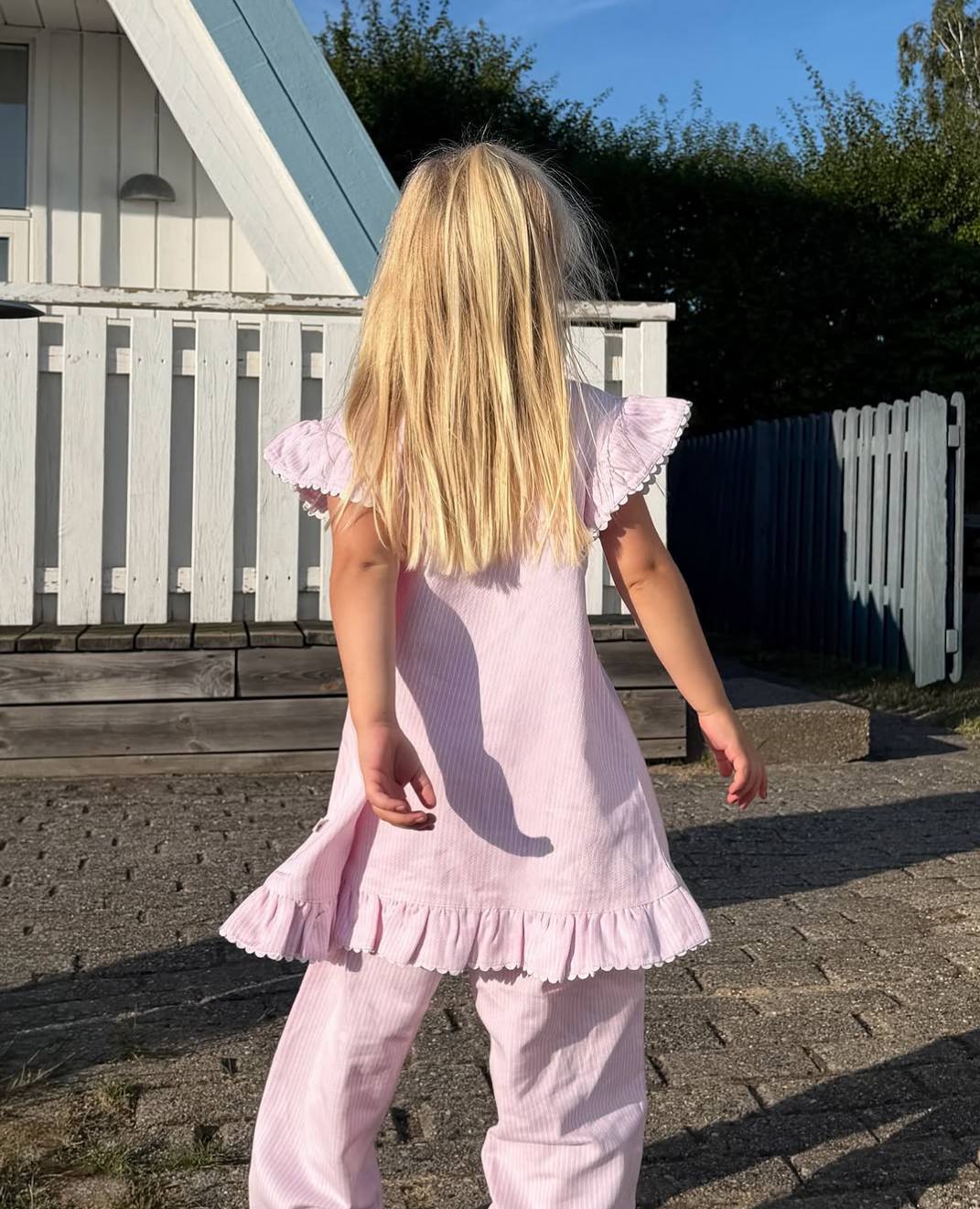 mælkedreng kjole med flæser - rosey